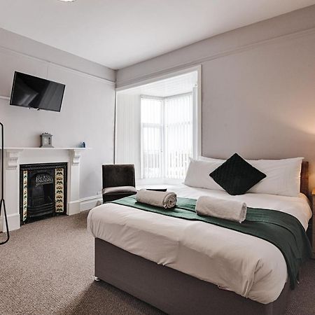 Alexandra House Apartment Суонзи Екстериор снимка