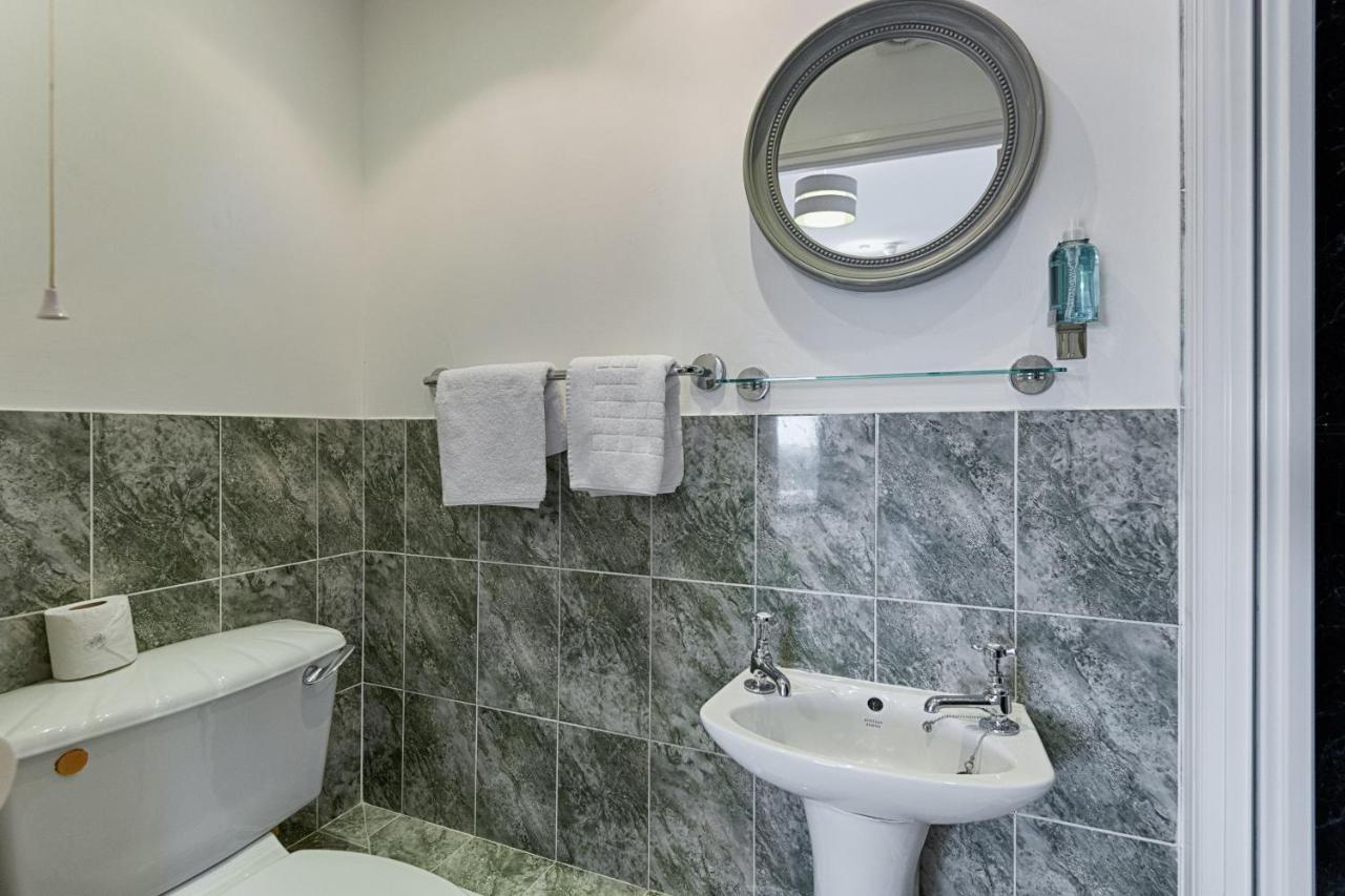 Alexandra House Apartment Суонзи Екстериор снимка
