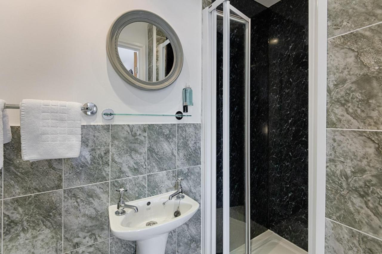 Alexandra House Apartment Суонзи Екстериор снимка